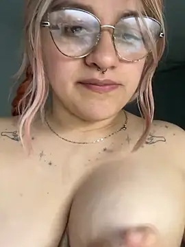 Sophia_Weest99 webcam