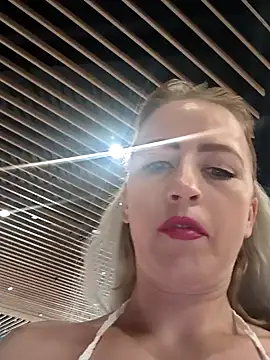 LaraLanee webcam