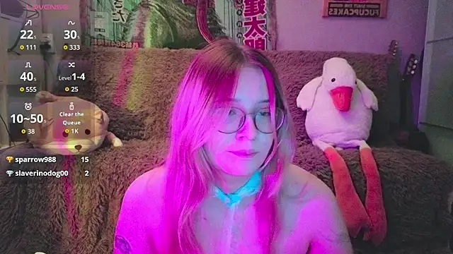 LeahBay webcam