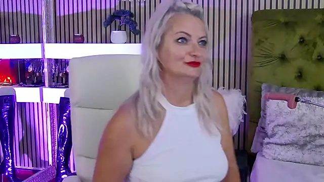 LadyTouch webcam