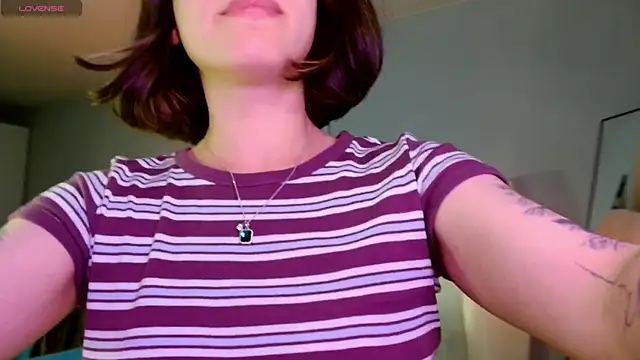 Maya_Campbell webcam