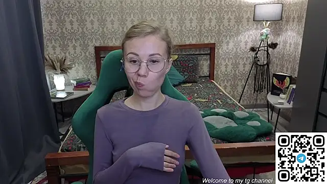 Lill_Ana live cam on StripChat