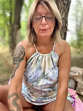 milena-milfaxxx (F milf) - Happy birthday Milena❤️Surprise!!! 💥✨💥