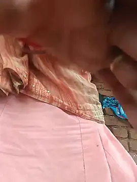 Rt_shreya live cam on StripChat