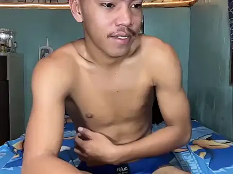slimraz02 live cam on StripChat