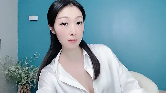 ella55-- live cam on StripChat
