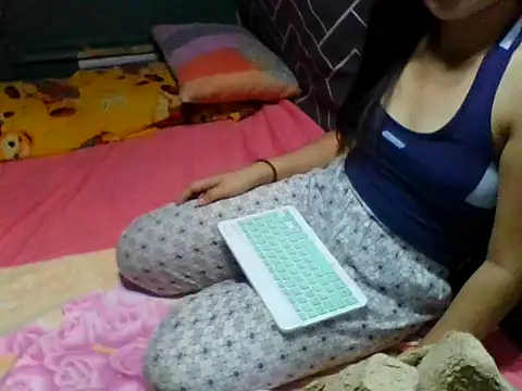 DeeVigan live cam on StripChat