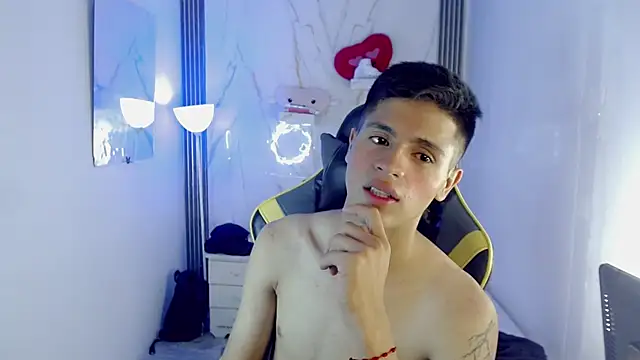 Ascii_one live cam on StripChat