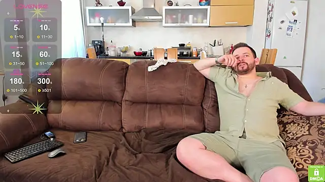 NikkiNSerdron