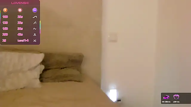 PetersEmily webcam
