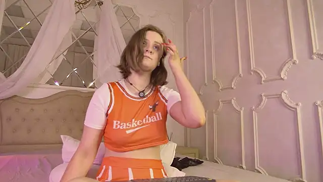 SkylerHex webcam