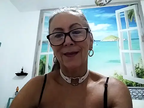 ClassyEvaRobinson webcam