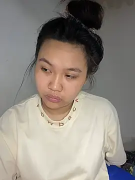 Almira6868 webcam