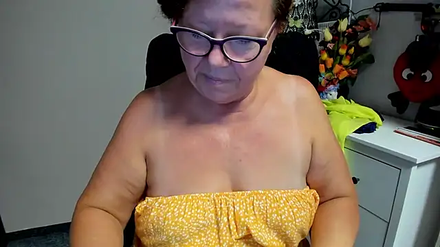 Adelewildx webcam