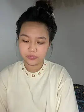 Almira6868 webcam