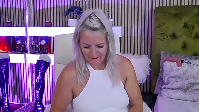 LadyTouch webcam