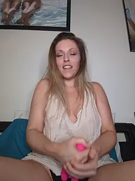 SavageHouseTV webcam