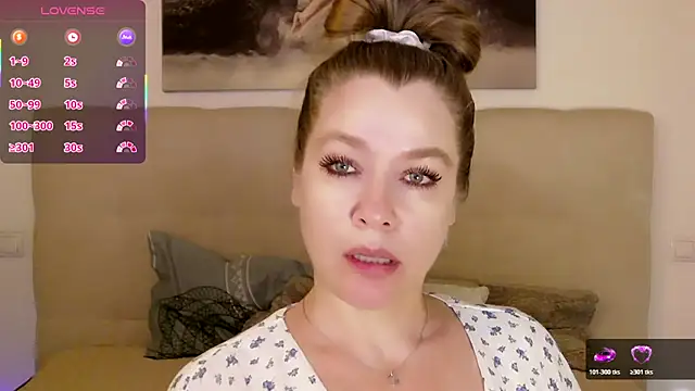 PetersEmily webcam