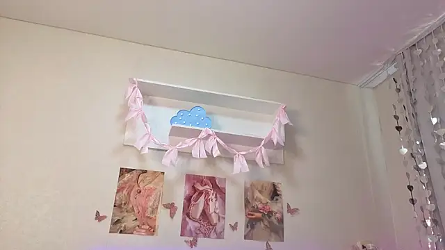 Milly_Lane webcam