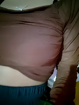cute_riya_11 live cam on StripChat