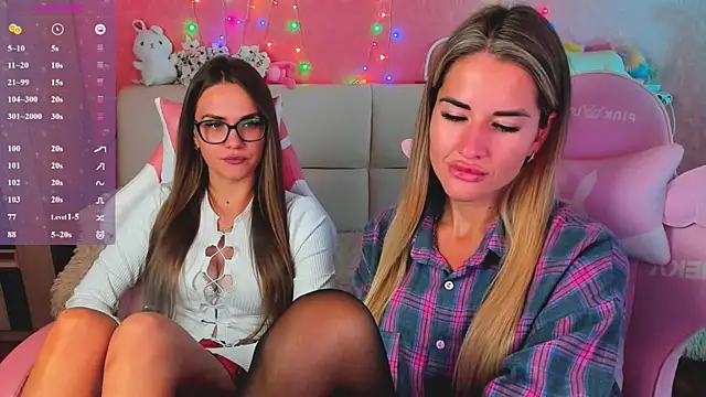 hotty_girls_here webcam