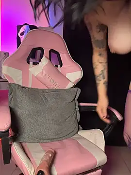 Draculona-666 live cam