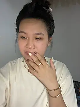 Almira6868 webcam
