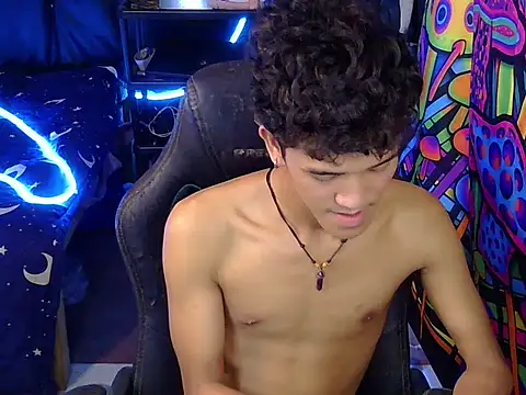 hugekenbigcock webcam