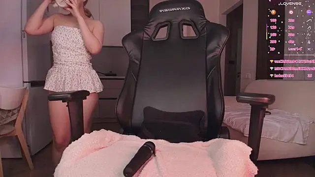 amy_akime webcam