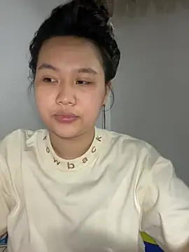 Almira6868 webcam