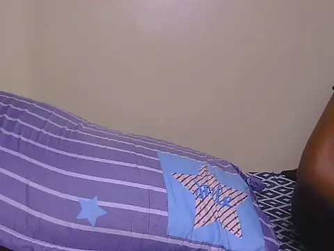 pookie_smiles webcam
