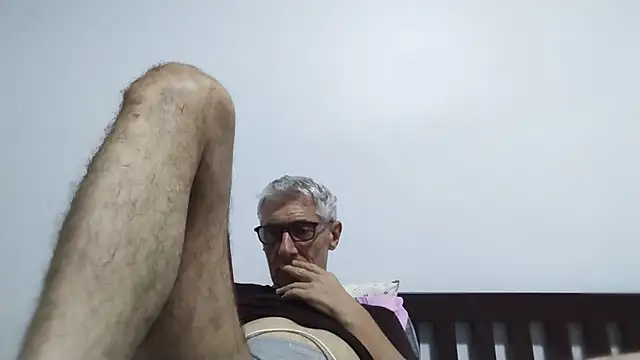BIGUNCUTHARDCOCK webcam