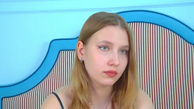 LiliLinn webcam