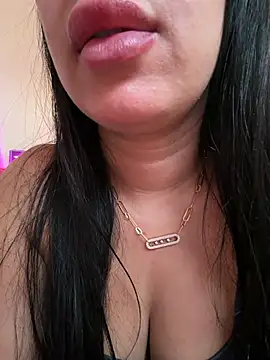 queen-chamss webcam