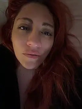 AleDeloo webcam