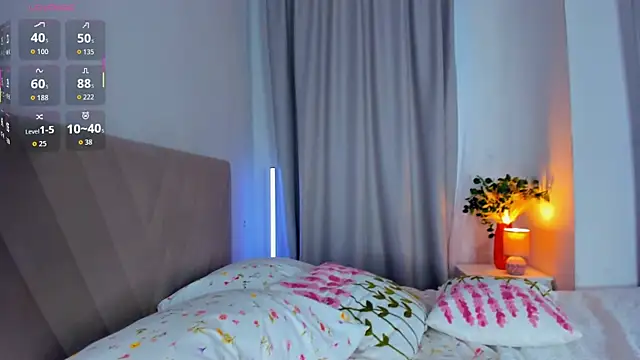 mae_barbiee webcam