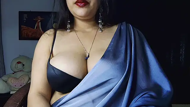 MISSNASHA69X webcam