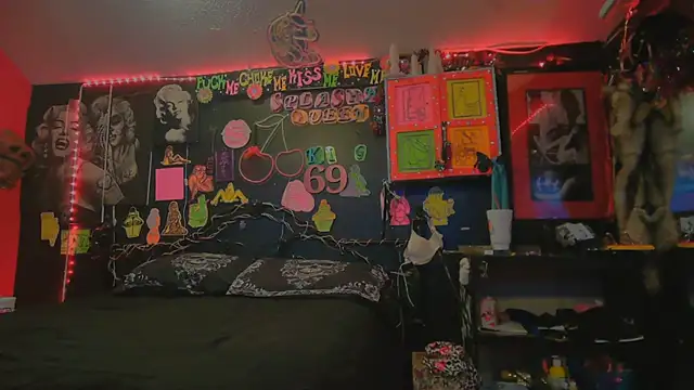 Splash_Queen420 webcam