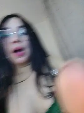 YaraDuartee webcam