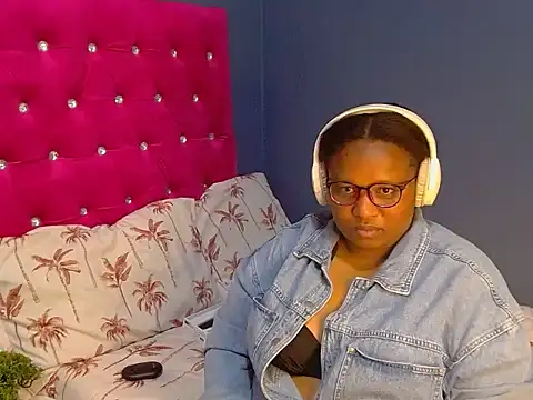 Exclusive_Zee webcam