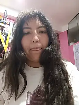 PomelaHot webcam