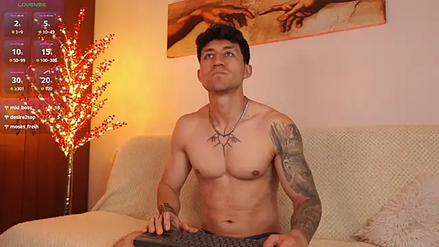 Latin_Green_Eyes_ webcam