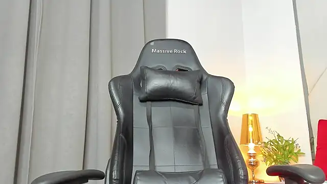Logan_WolfJS webcam