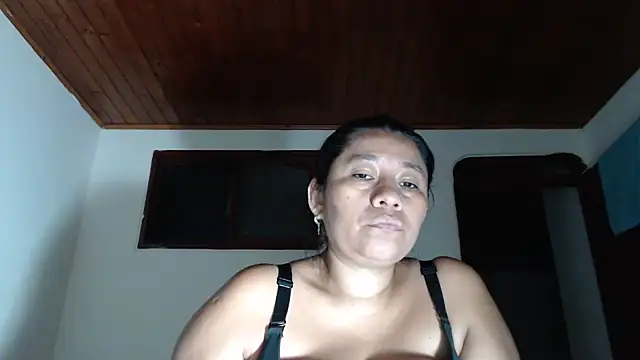 adrixxx38 webcam
