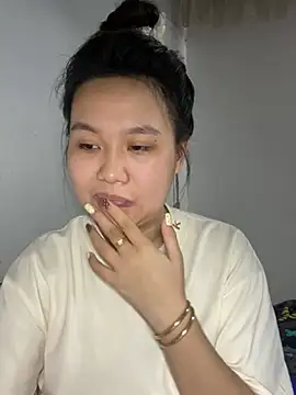 Almira6868 webcam