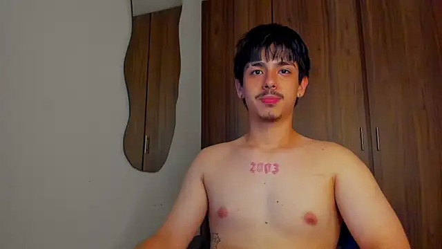 Maximo_Miller webcam