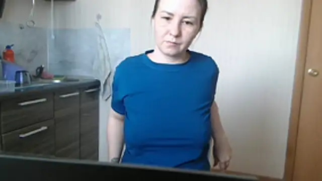 MilaniaSweet webcam