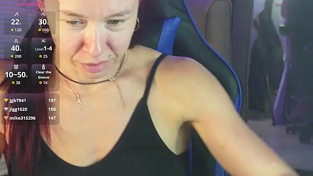 spoty_kate_ (F young) - Make that ass red!