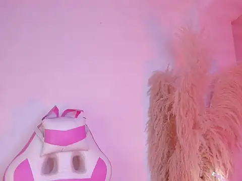 CristineRainn_ webcam