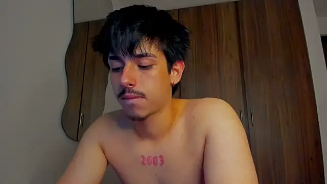 Maximo_Miller webcam